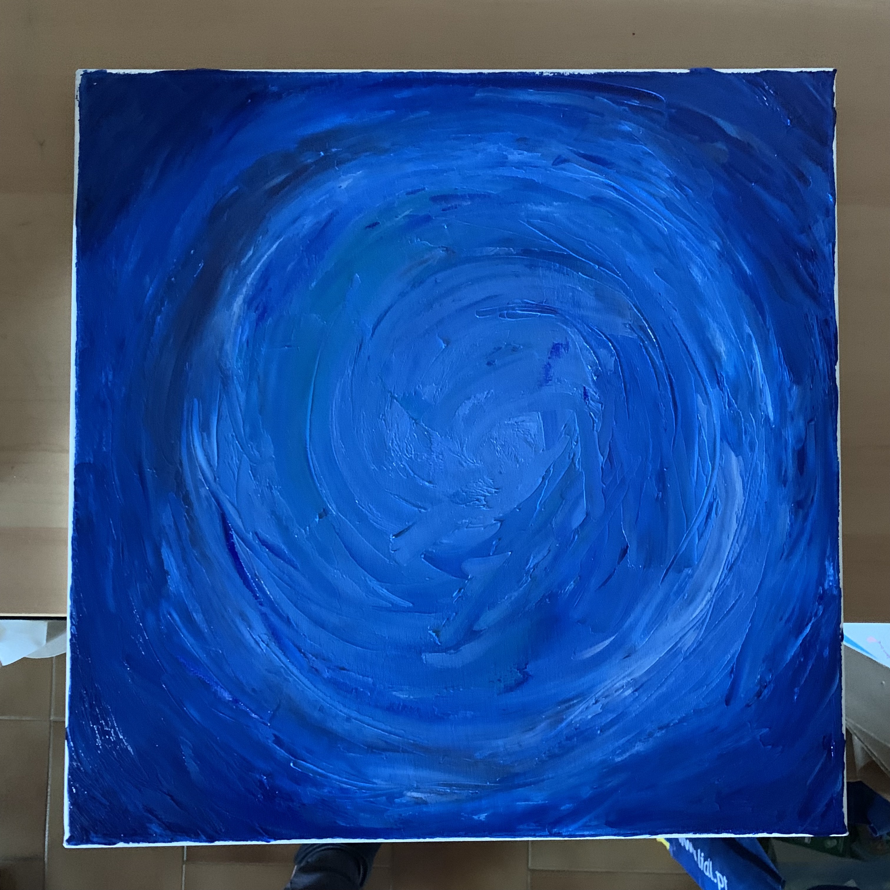 détail d'une peinture à l'huile de Nicolas BRAVIN représentant un halo bleu nommé Spirale
